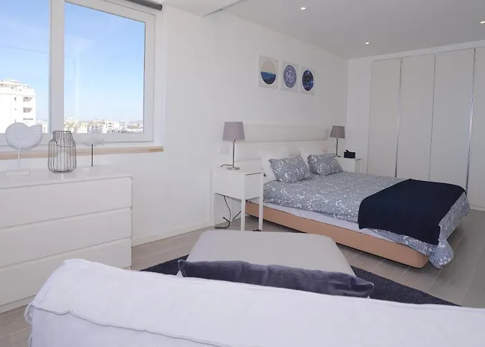 Apartment Paradise *